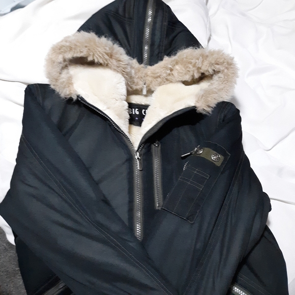 Young adults jacket - Picture 2 of 5